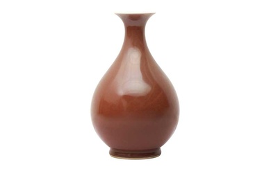 A CHINESE COPPER RED-GLAZED VASE, YUHUCHUNPING 或為清道光 紅釉玉壺春瓶 《大清道光年製》款