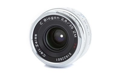 A Carl Zeiss ZM C Biogon T* f/2.8 35mm Lens