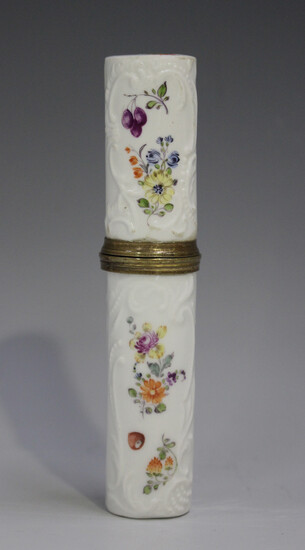 A Continental porcelain Meissen style étui, 19th century, with gilt metal mounts, of cylindrica