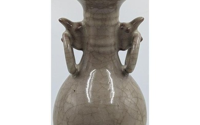 A Fine Chinese Crackle Glaze Vase