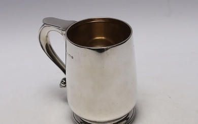 A George V silver mug, by William Neale Ltd, Birmingham, 192...