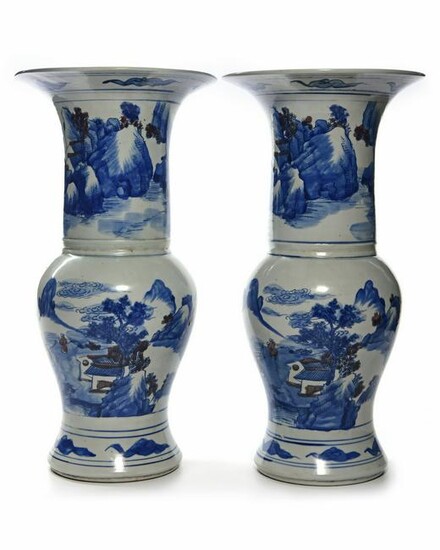 A PAIR OF CHINESE PHOENIX TAIL VASES, CHINA, 19TH-20TH