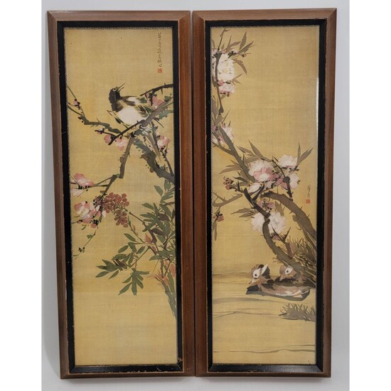 A Pair Handprinted Chinese Painting With Birds Signed
