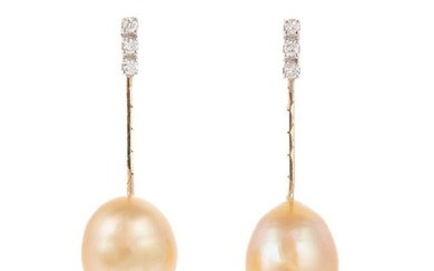 A Pair of Golden South Sea Pearl & Diamond Earring