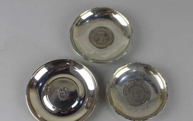 A Prince of Wales 1969 Royal commemorative small circular silver dish
