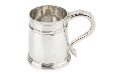 A Queen Anne Britannia standard silver pint mug, with girdled...
