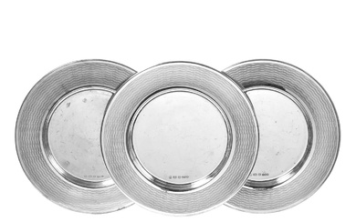 A Set of Three George VI Silver Plates by Davies and Powers, Birmingham, 1948