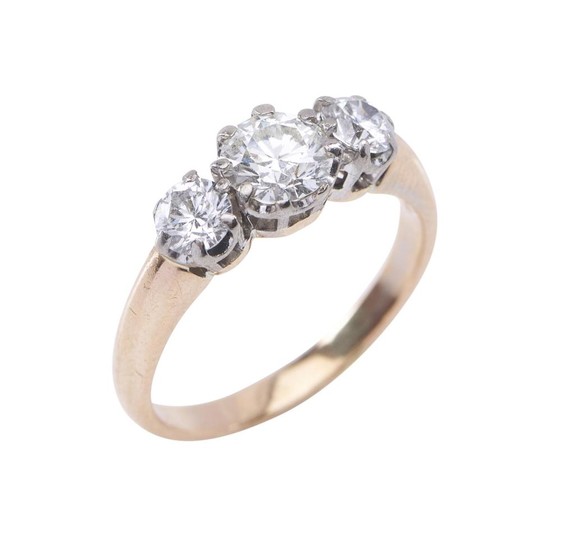 A THREE STONE DIAMOND RING - Comprising three round brilliant cut diamonds in 18ct rose gold, ring size R.