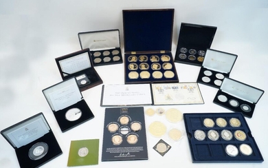 A quantity of silver and cupro nickel commemorative coins, to include: a cased Queen Elizabeth II 90th Birthday Commemorative Coin Set, with certificate of authenticity; two First World War Centenary cu-gold plated coins, with certificate for The...