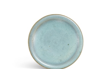 A small Junyao blue-glazed dish, Jin dynasty 金 鈞窰天藍釉小盤