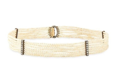 AN ANTIQUE NATURAL PEARL AND DIAMOND CHOKER NECKLACE in