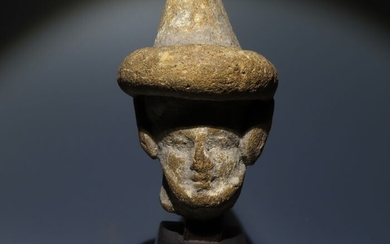 Ancient Greek Terracotta Figure head. Very fine. 5 cm H.