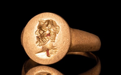 Ancient Roman Gold Ring with Emperor's Bust - Amazing! (No Reserve Price)