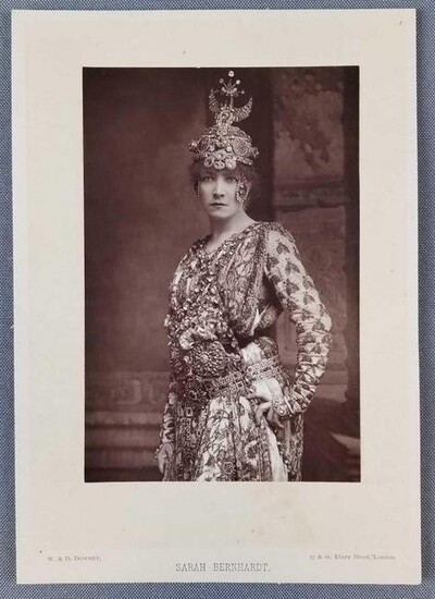 Antique photograph of Sarah Bernhardt
