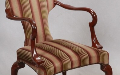 BAKER FURNITURE CO MAHOGANY SIDE CHAIR, CROWN AT CREST H 37"