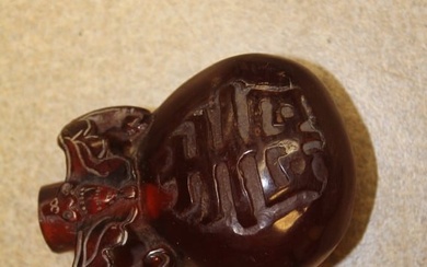 Chinese Amber Carved Bat Snuff Bottle