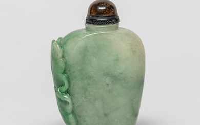 Chinese Jade Jadeite Snuff Bottle