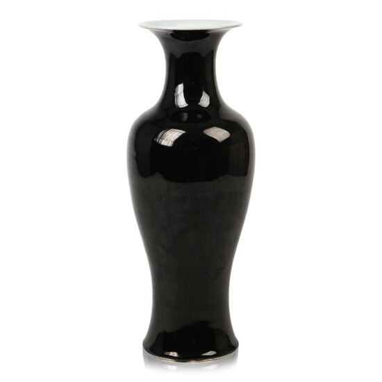 Chinese Mirror Black Monochrome Vase