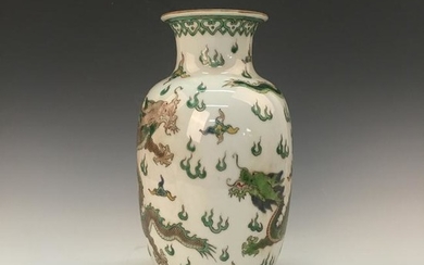 Chinese Susancai 'Dragon' Vase, Kangxi Mark