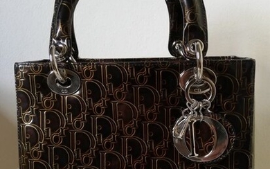Christian Dior - Lady Dior Medium Crossbody bag