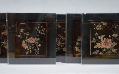 Cinq panneaux en laque du Coromandel 'décor floral', Chine (33x30cm)