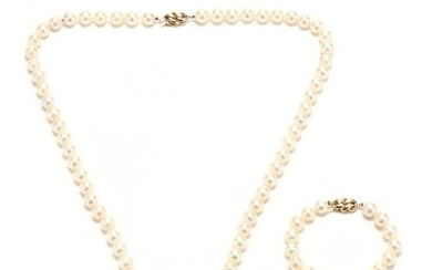 Convertible Pearl Necklace and Bracelet