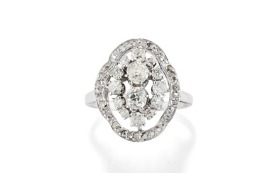 DIAMOND RING in 18K white gold of oval shape...