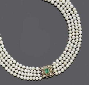 EMERALD, DIAMOND AND NATURAL PEARL NECKLACE, Vienna, ca. 1920.