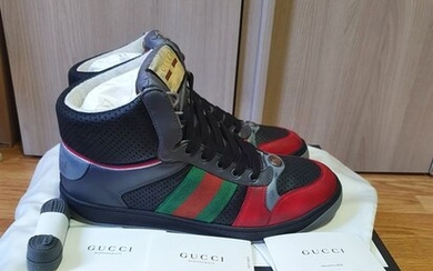 Gucci - Hight Top Distressed Sneakers - Size: IT 42, UK 8