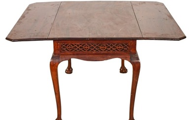 Irish Georgian Chippendale Carved Drop Leaf Table