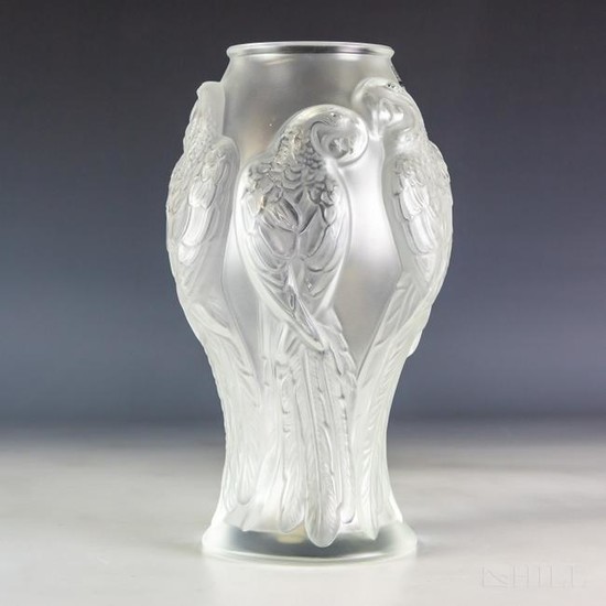 LALIQUE Parrot Decorated Frosted Crystal Ara Vase