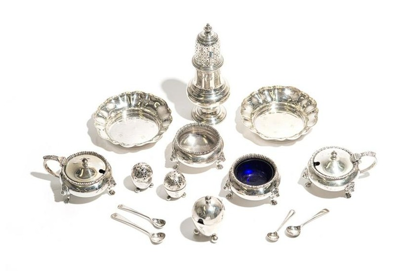 LOT OF ASSORTED ENGLISH SILVER 876g