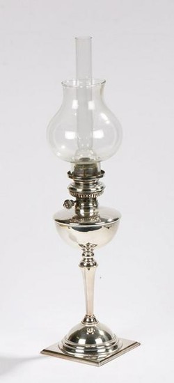 Late 19th Century silver plated oil lamp, with a clear