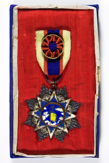 MAJOR GEN. CALEB VANCE HAYNES NATIONALIST CHINESE 'ORDER OF THE CLOUD AND BANNER, 6TH CLASS'