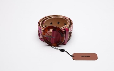 Missoni, Fabric belt in shades of pink.