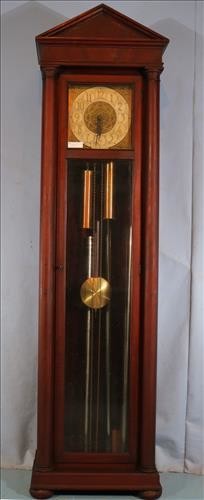 Mahogany grandfather clock with 3 chimes