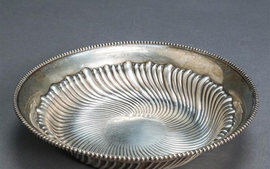 Meriden Sterling Silver Swirling Repousse Bowl, Diameter: 8-5/8 inches, 7.2 oz