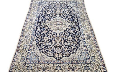 Nain - Carpet - 242 cm - 173 cm