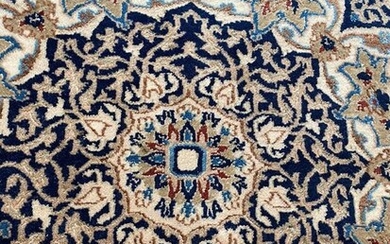 Nain - Carpet - 307 cm - 200 cm