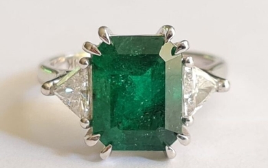 Natural Vivid Green Emerald Diamond Ring - 18 kt. White gold - Ring - 3.68 ct Emerald - 0.53 carat D / SI1 Diamonds