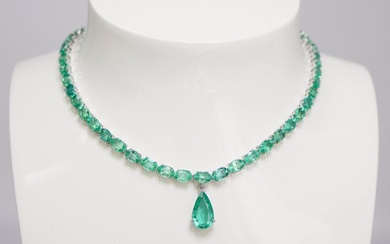No Reserve Price-22.82 ct Intense Bluish Green Emerald Chocker Necklace - 14 kt. White gold - Necklace - 22.82 ct Emerald - IGI-Certified