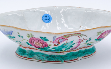 Old Chinese Porcelain Enameled Quatrefoil Bowl 9''