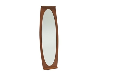 Oval mirror by Campo & Graffi