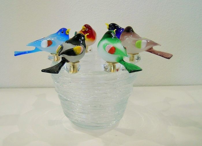 Paolo Rubelli - Rubelli Vetri d´Arte- Murano - Nest with six birds in opaline Murano glass