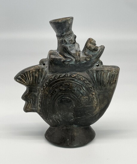 Pre-columbian Chimú Ceremonial Blackware Pottery Vessel