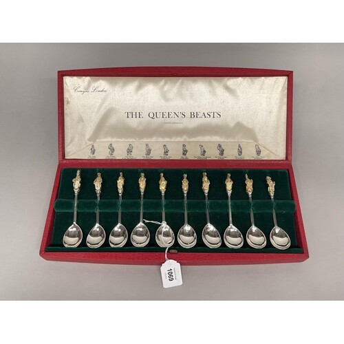 Presentation cased spoons, Silver Wedding 1947-1972 Elizabet...