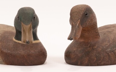 RICHARD WALSON, CARVED WOOD DECOYS 1980 L 10"