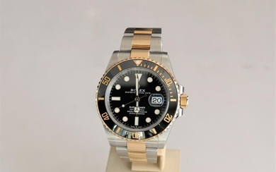 Rolex Submariner Gold Steel Black Dial 2021 Original box and paper 126613
