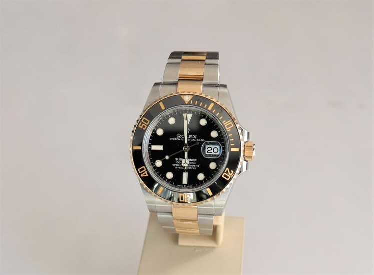 Rolex Submariner Gold Steel Black Dial 2021 Original box and paper 126613