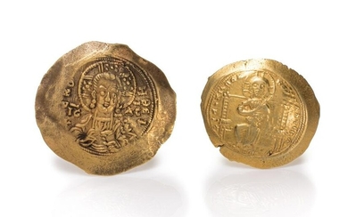 TWO EARLY ROMAN OR GREEK GOLD COINS, 8g